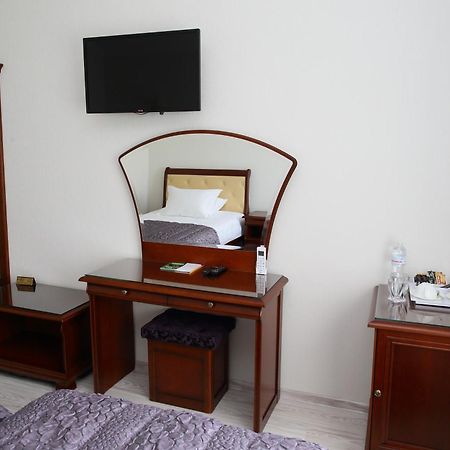 Prima Villa Guest House Vinnytsia Ngoại thất bức ảnh