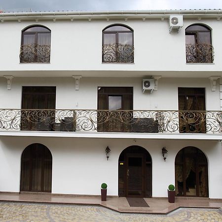 Prima Villa Guest House Vinnytsia Ngoại thất bức ảnh