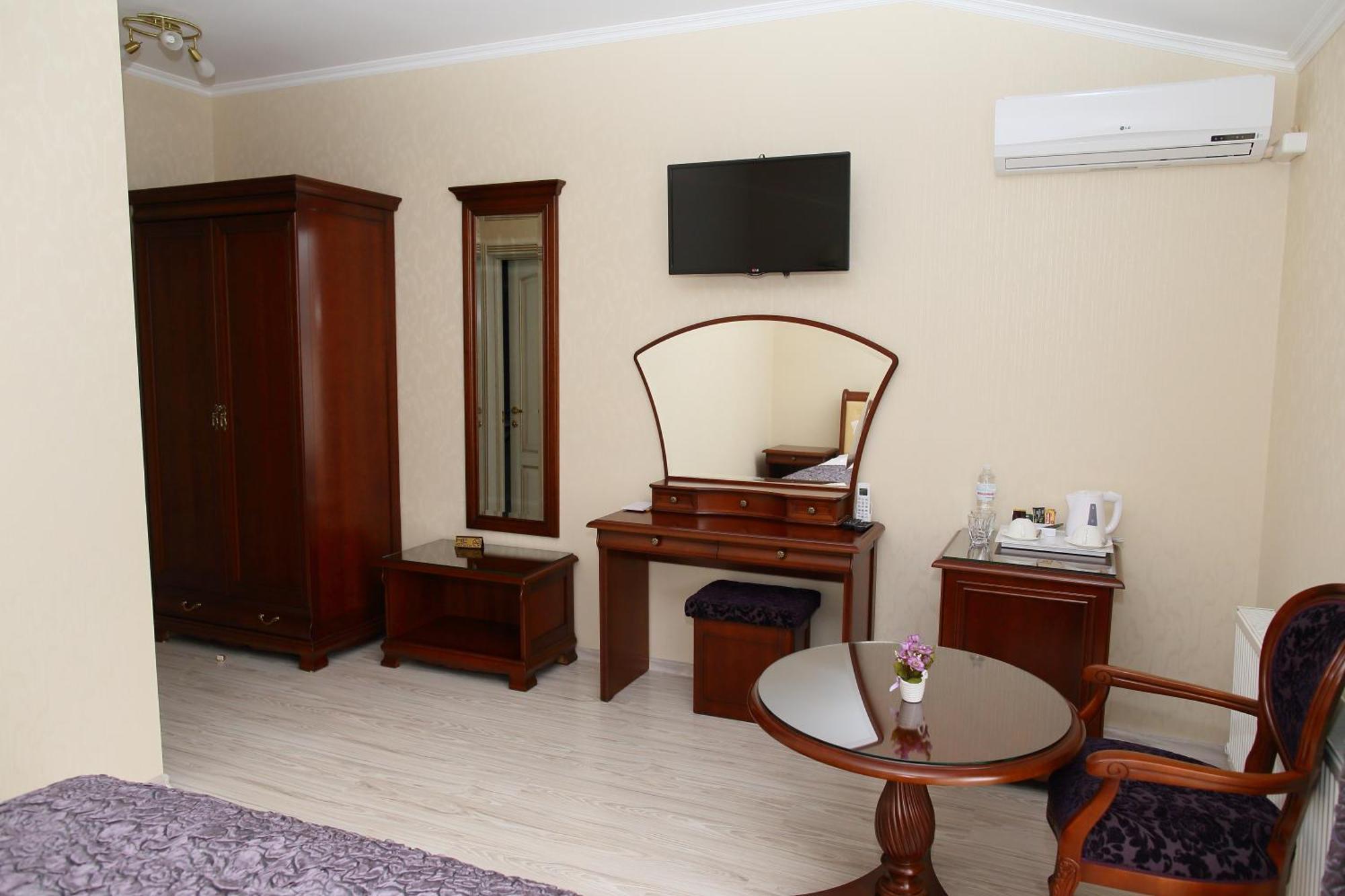 Prima Villa Guest House Vinnytsia Ngoại thất bức ảnh