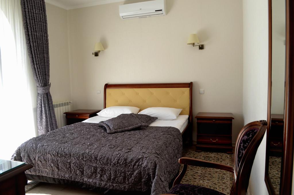 Prima Villa Guest House Vinnytsia Ngoại thất bức ảnh