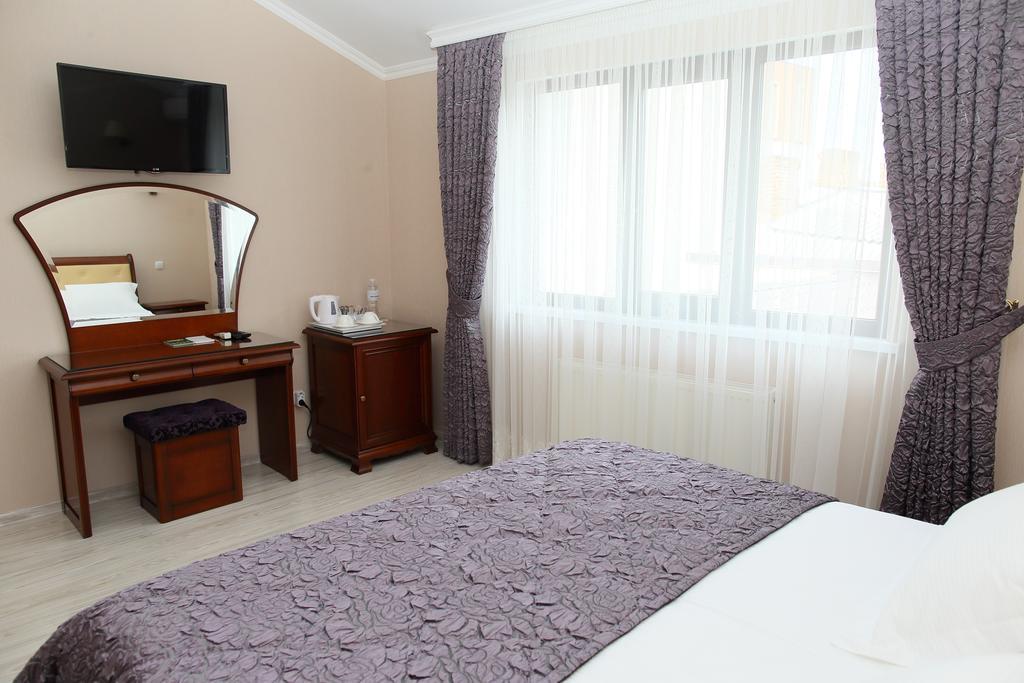 Prima Villa Guest House Vinnytsia Phòng bức ảnh